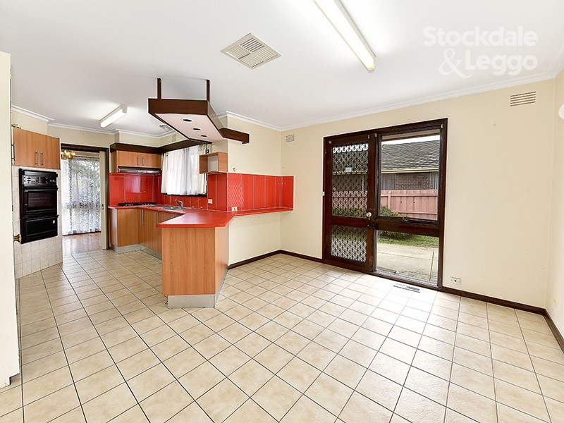 19 North Circular Road, Gladstone Park VIC 3043