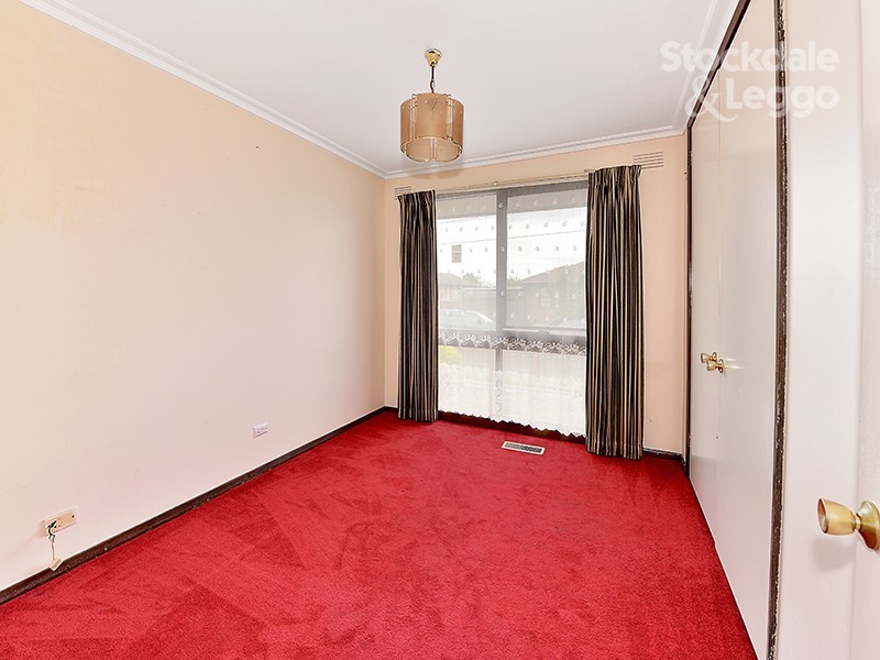 19 North Circular Road, Gladstone Park VIC 3043
