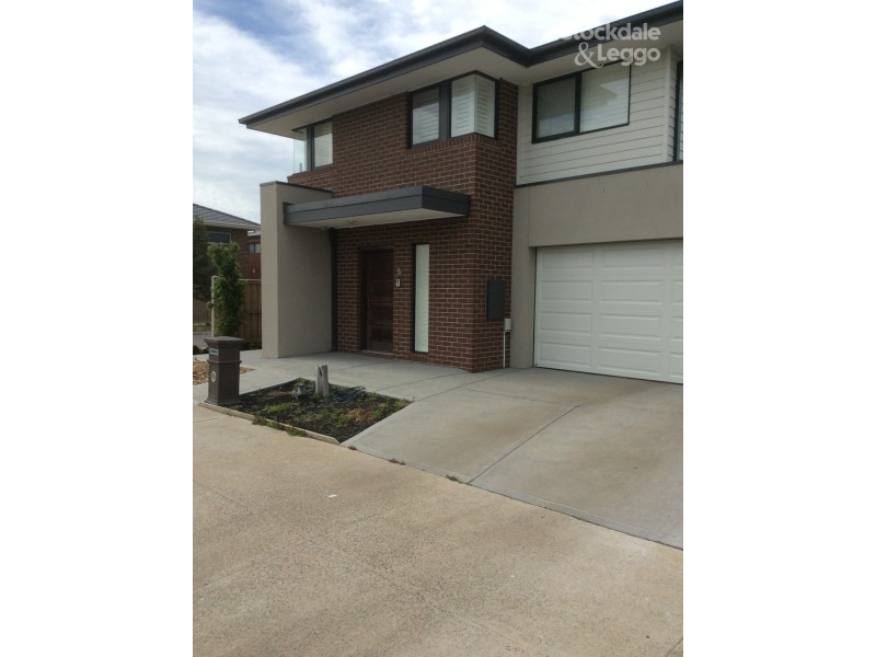 5 Turion Drive, Mickleham VIC 3064