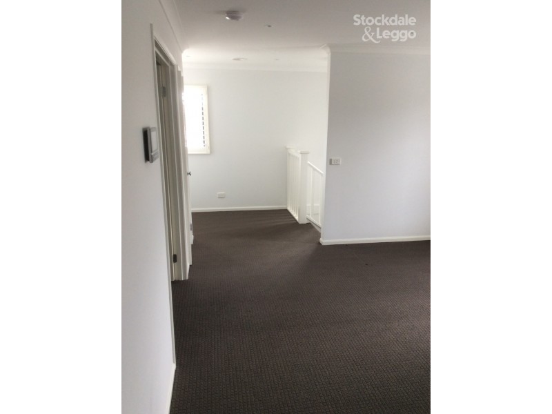 5 Turion Drive, Mickleham VIC 3064