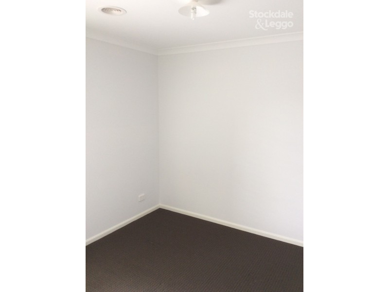 5 Turion Drive, Mickleham VIC 3064