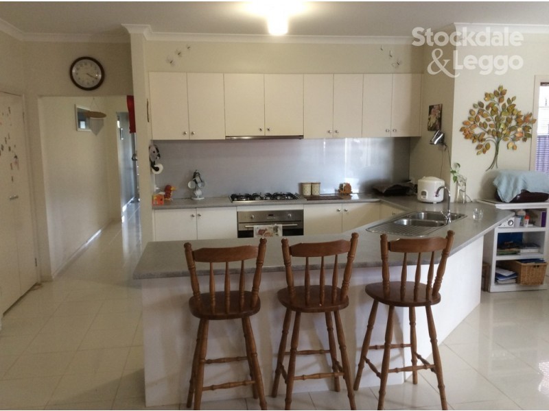 16 Kelso Street, Craigieburn VIC 3064