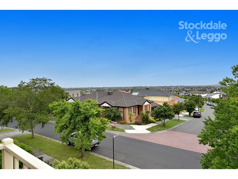 44 Royal Terrace, Craigieburn VIC 3064