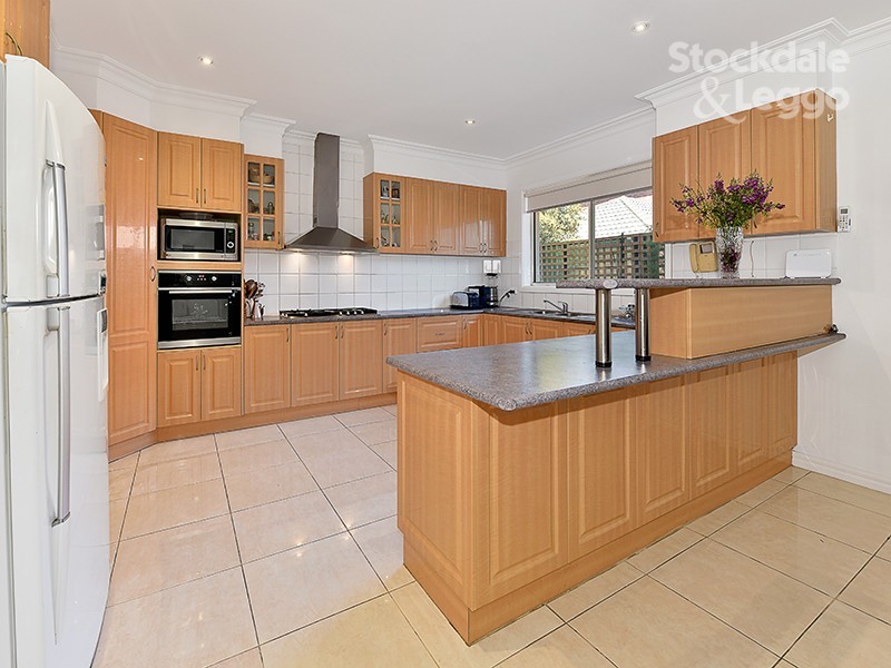 44 Royal Terrace, Craigieburn VIC 3064