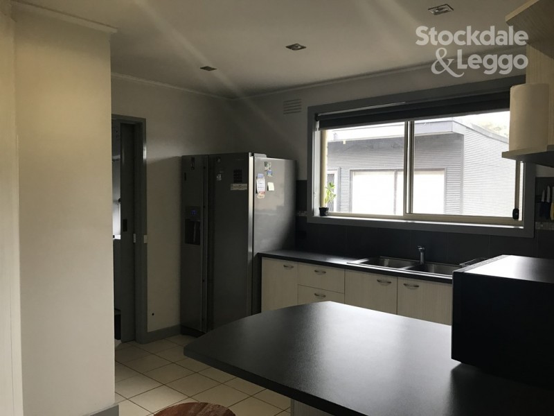 7 Fleetwood Court, Gladstone Park VIC 3043