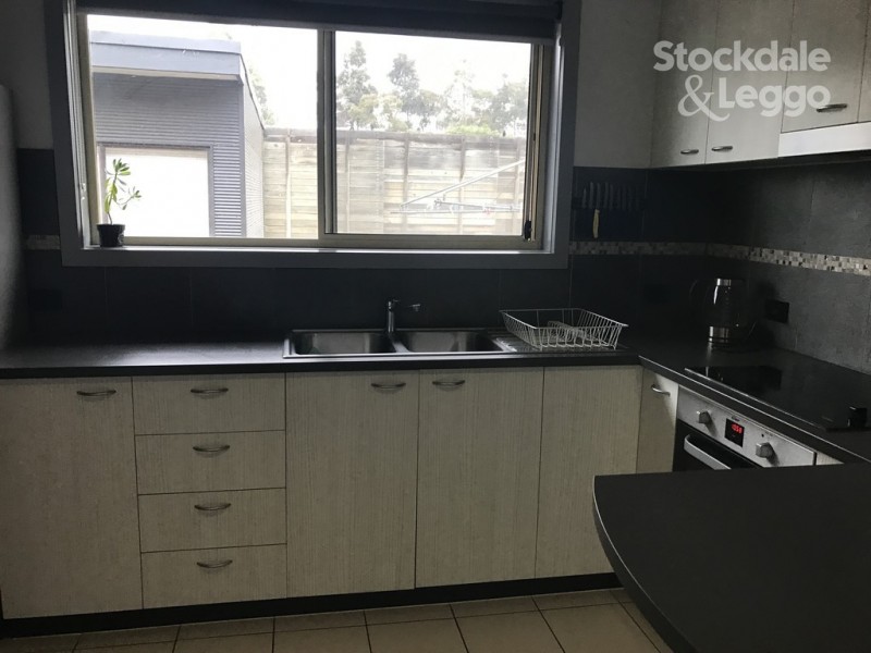 7 Fleetwood Court, Gladstone Park VIC 3043