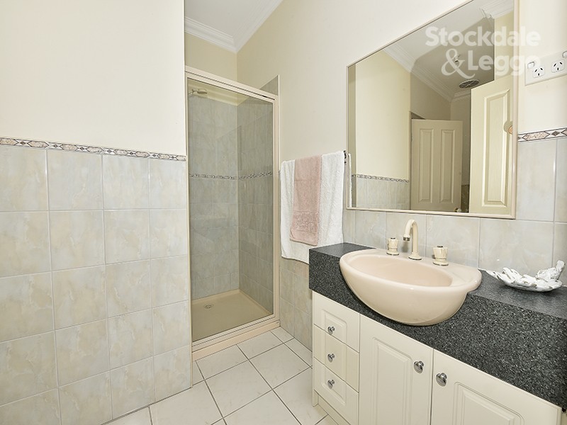 3/15 Linlithgow Way, Greenvale VIC 3059