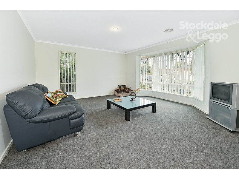 4 Liverpool Circuit, Craigieburn VIC 3064