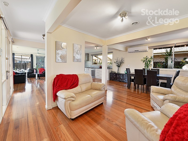 80 South Circular Road, Gladstone Park VIC 3043