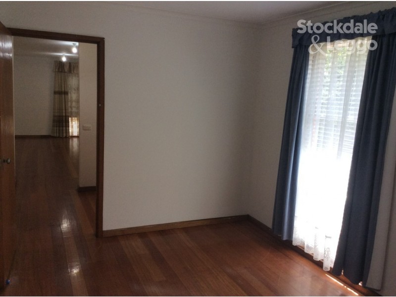 50 Felstead Avenue, Sunshine VIC 3020