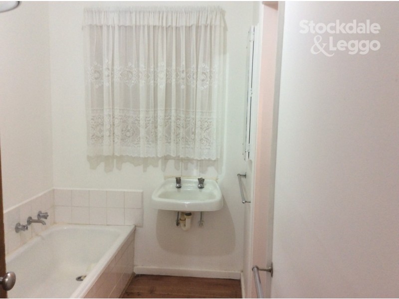50 Felstead Avenue, Sunshine VIC 3020