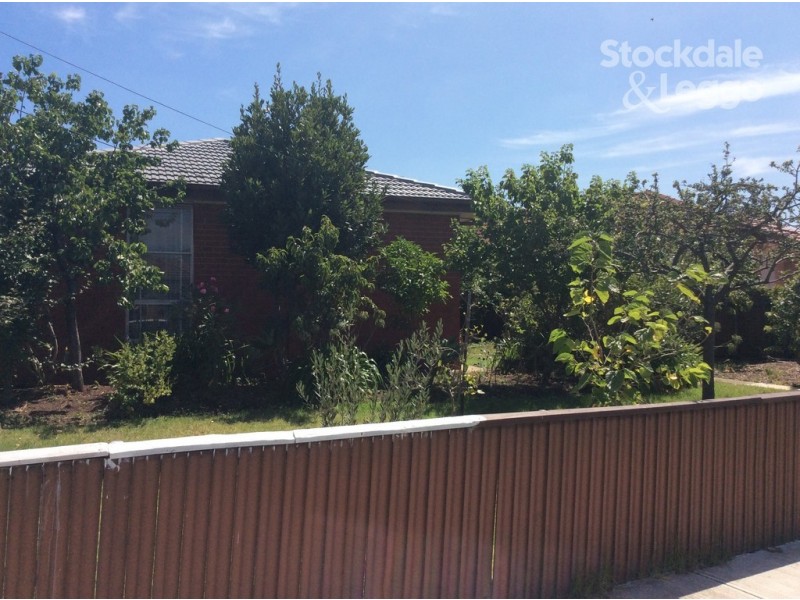50 Felstead Avenue, Sunshine VIC 3020