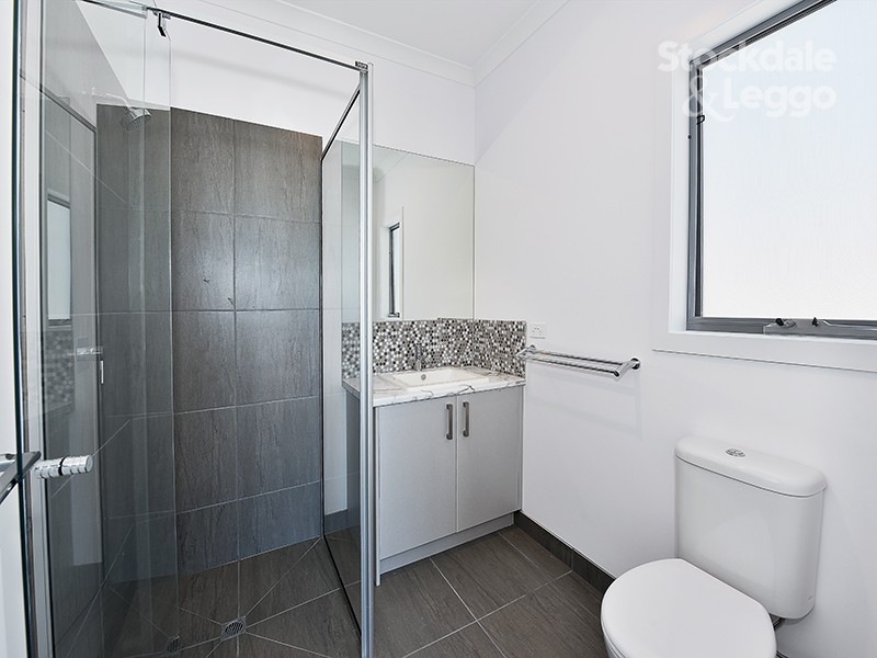 1/10 Peas Hill Court, Attwood VIC 3049