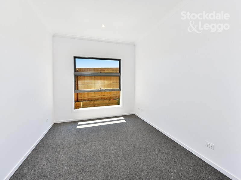 1/10 Peas Hill Court, Attwood VIC 3049