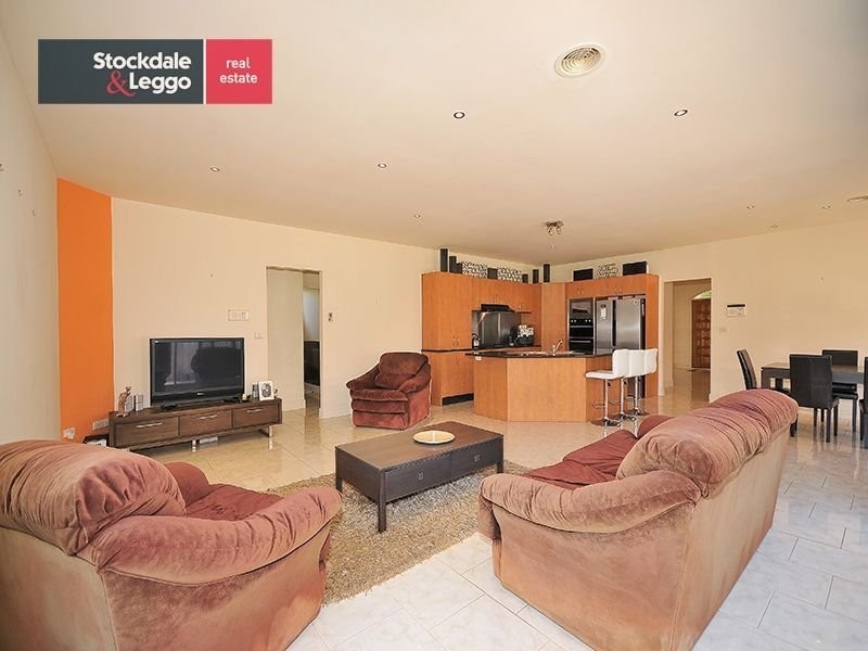 3 Lewiston Grove, Greenvale VIC 3059