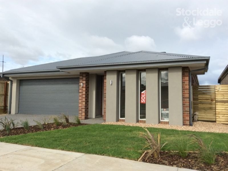 3 Bianca Crescent, Greenvale VIC 3059