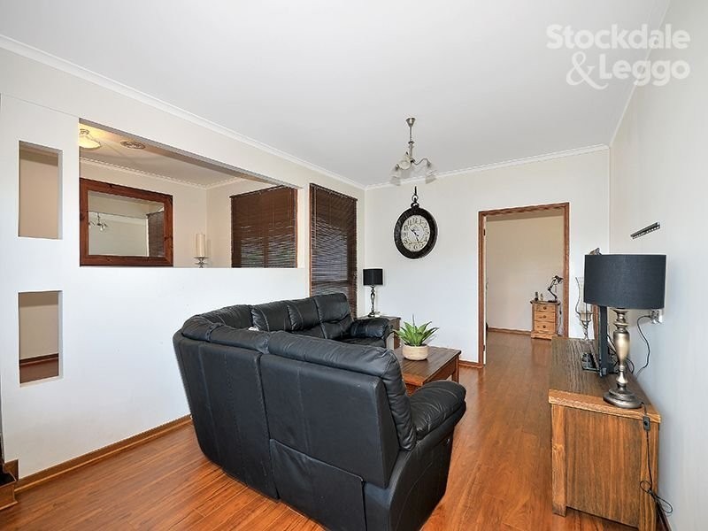 10 Crockett Avenue, Craigieburn VIC 3064