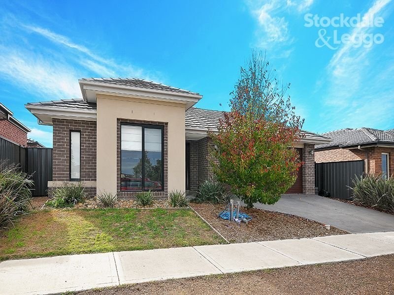 30 Thoresby Circuit, Craigieburn VIC 3064