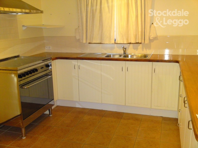 59 Lenoak Street, Gladstone Park VIC 3043