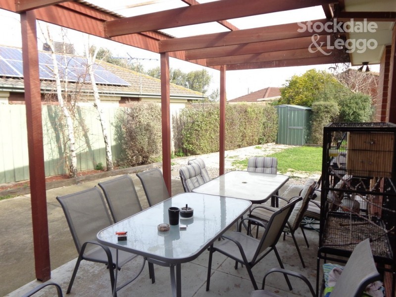59 Lenoak Street, Gladstone Park VIC 3043