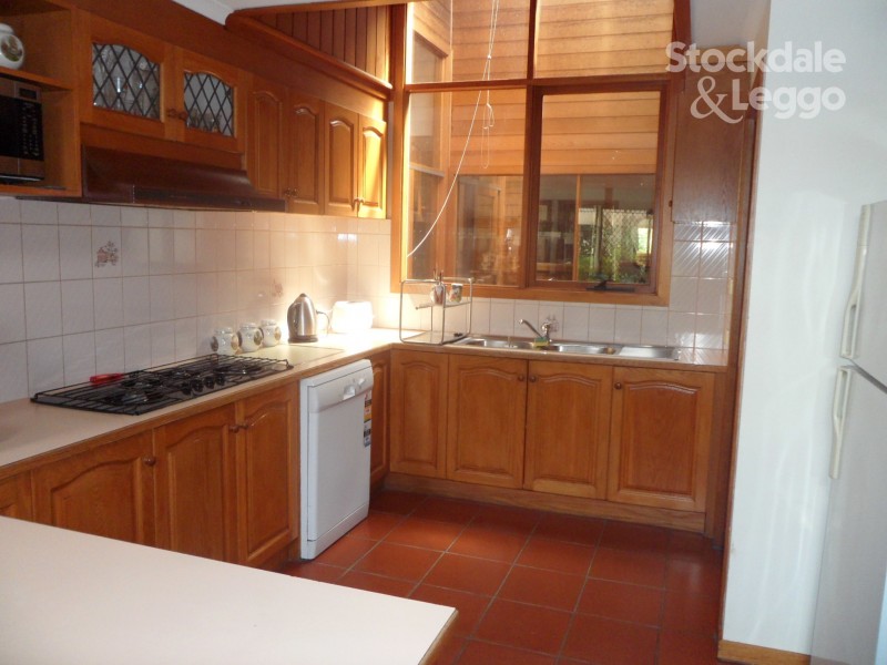 18 Winster Court, Greenvale VIC 3059