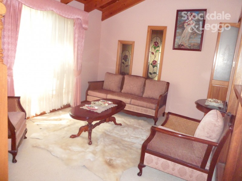 18 Winster Court, Greenvale VIC 3059