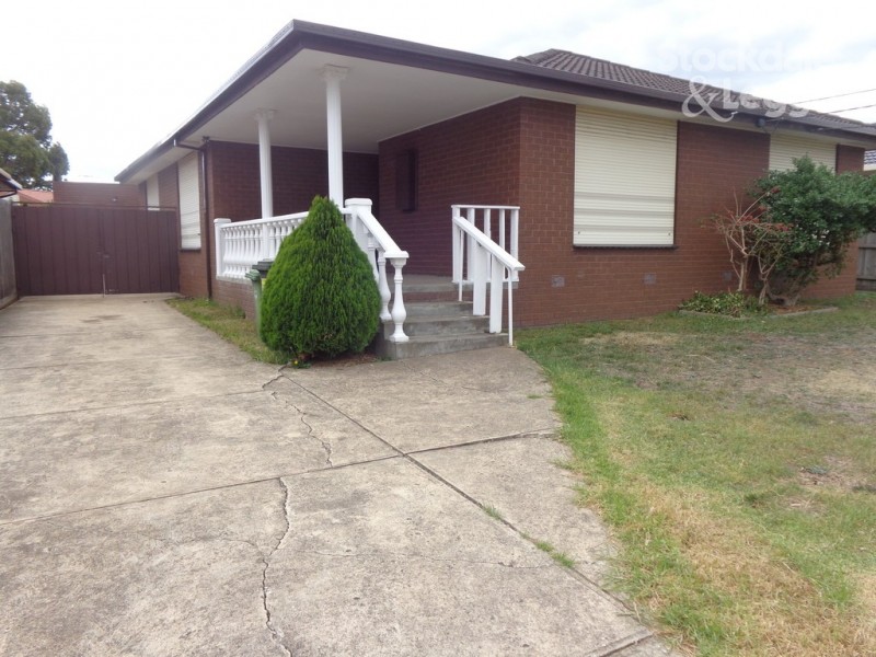 13 Tangemere Avenue, Tullamarine VIC 3043