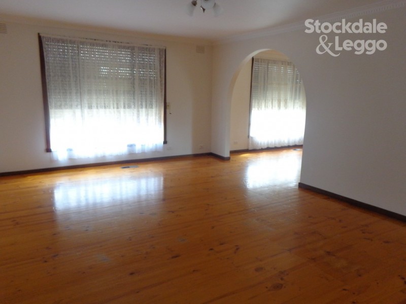 13 Tangemere Avenue, Tullamarine VIC 3043