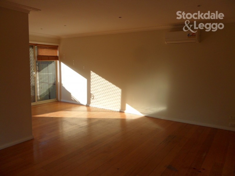 2 Londrew Court, Tullamarine VIC 3043