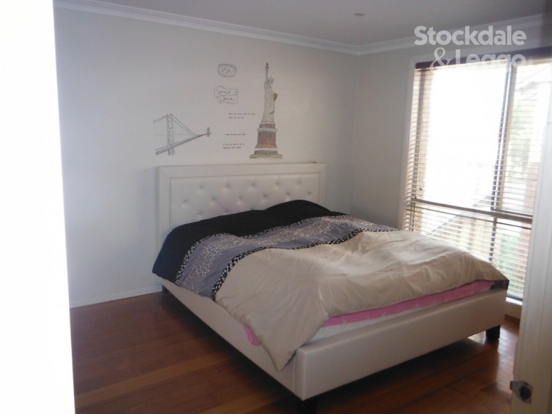 2 Londrew Court, Tullamarine VIC 3043