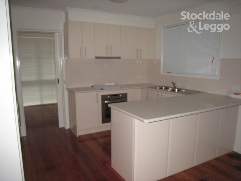 2 Roper Court, Gladstone Park VIC 3043