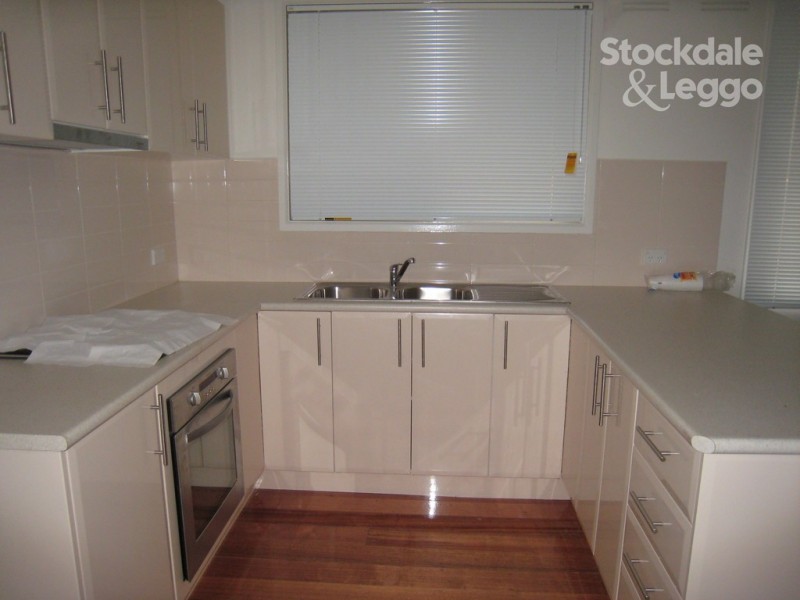 2 Roper Court, Gladstone Park VIC 3043