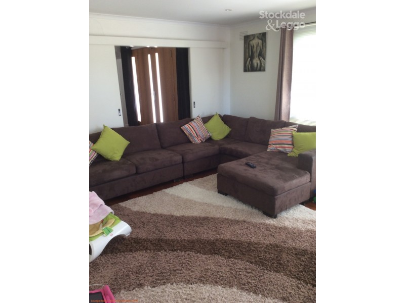 2 Roper Court, Gladstone Park VIC 3043