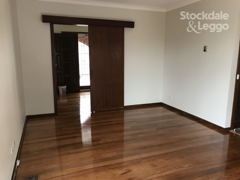 13 Gaynor Crescent, Gladstone Park VIC 3043