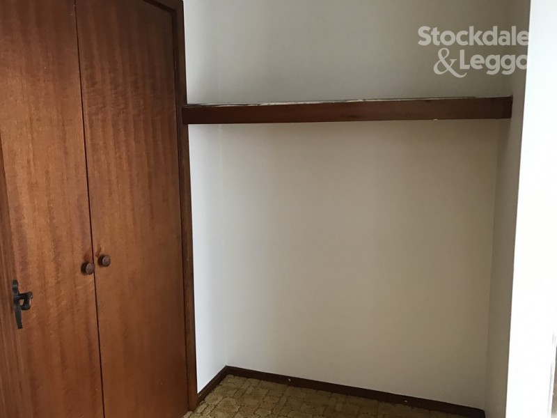 13 Gaynor Crescent, Gladstone Park VIC 3043