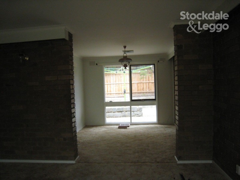 11 Bamford Avenue, Westmeadows VIC 3049