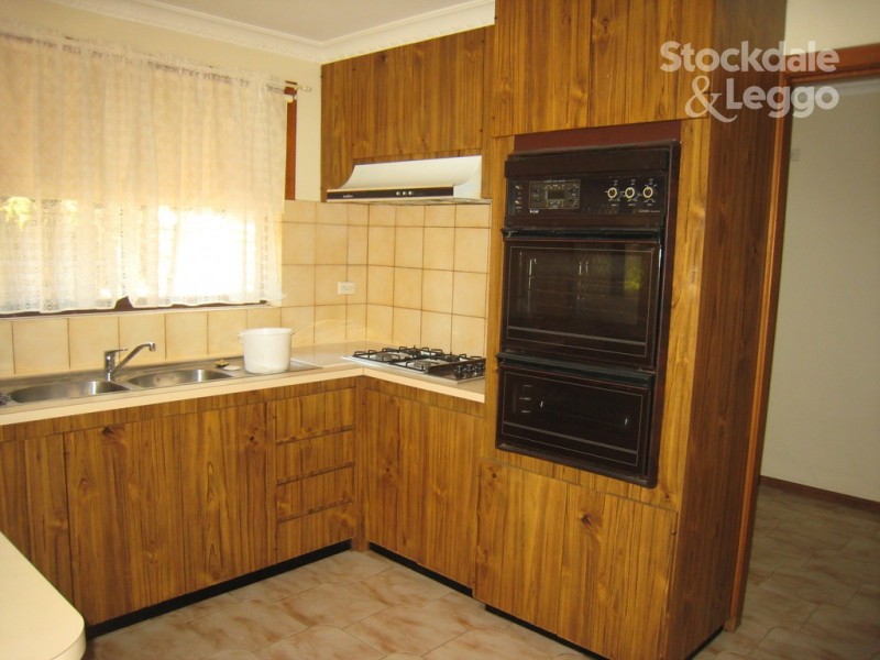 30 Churchill Avenue, Tullamarine VIC 3043