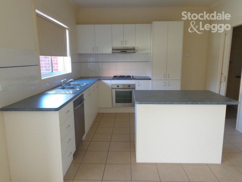 12 Cooma Lane, Craigieburn VIC 3064