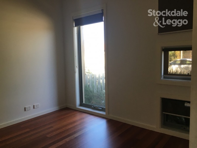 18 Langley Road, Ardeer VIC 3022