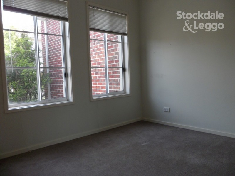 12 Balerno Circuit, Gowanbrae VIC 3043