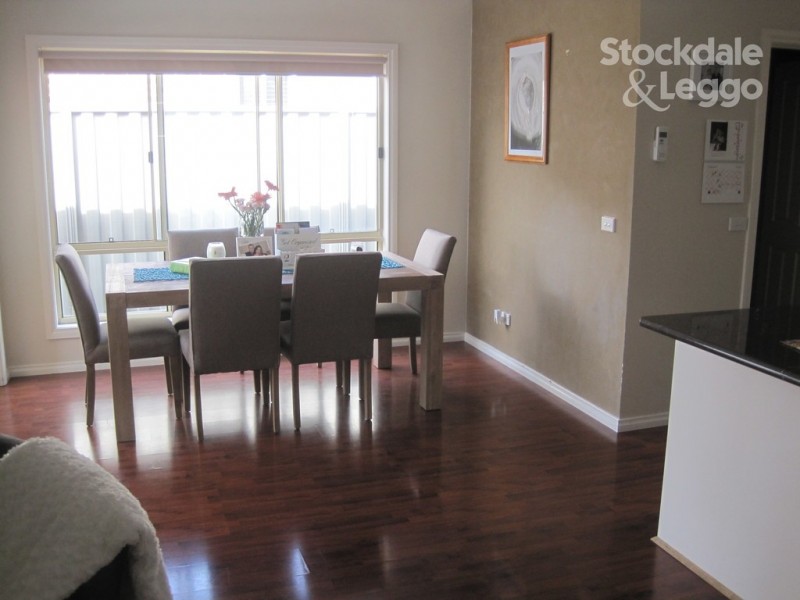 43 Elsternwick Way, Craigieburn VIC 3064