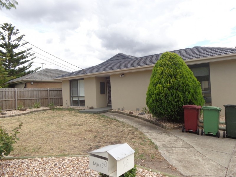 68 Wolverton Drive, Gladstone Park VIC 3043