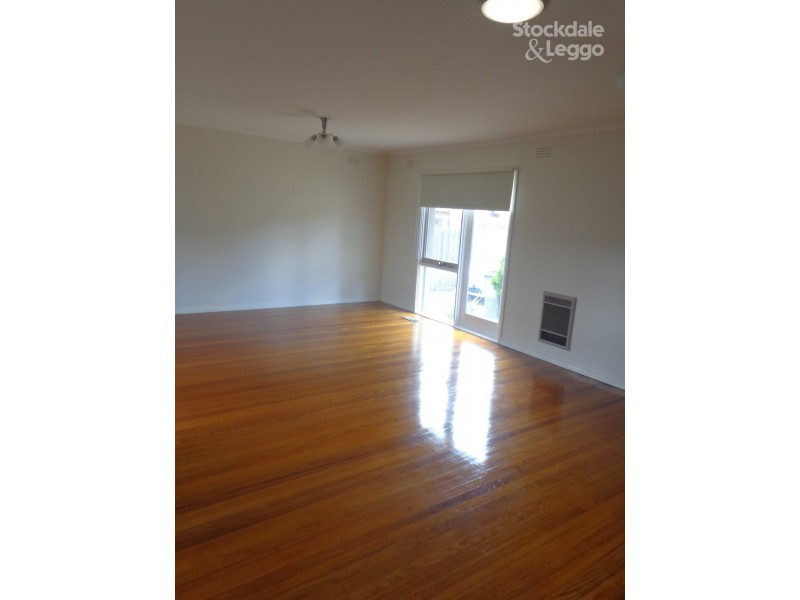 68 Wolverton Drive, Gladstone Park VIC 3043