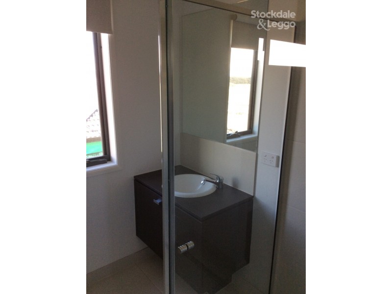 6 Leicester Way, Mickleham VIC 3064