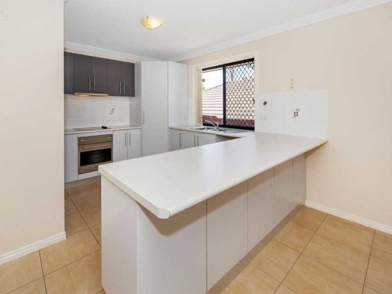 70 Woodlands Blvd, Waterford QLD 4133