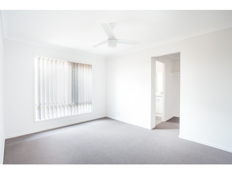 33 Lambent Street, Yarrabilba QLD 4207
