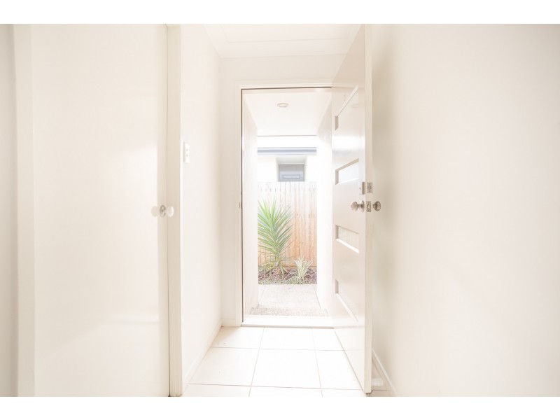 2/27 Pendragon Street, Raceview QLD 4305