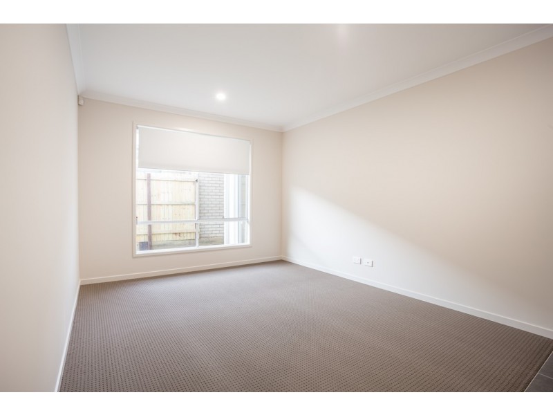 27 Dew Street, Yarrabilba QLD 4207