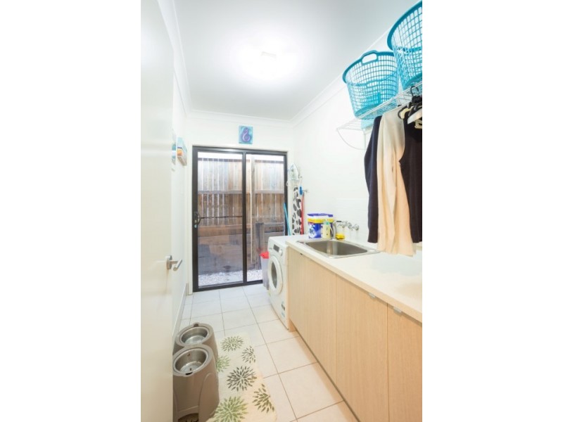 14 Meander Circuit, Holmview QLD 4207