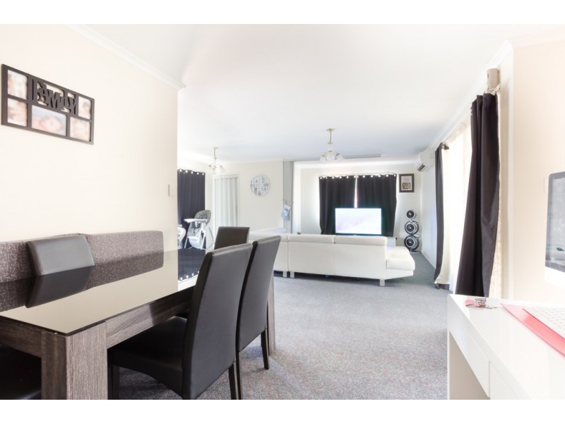 3 Hanby Court, Edens Landing QLD 4207